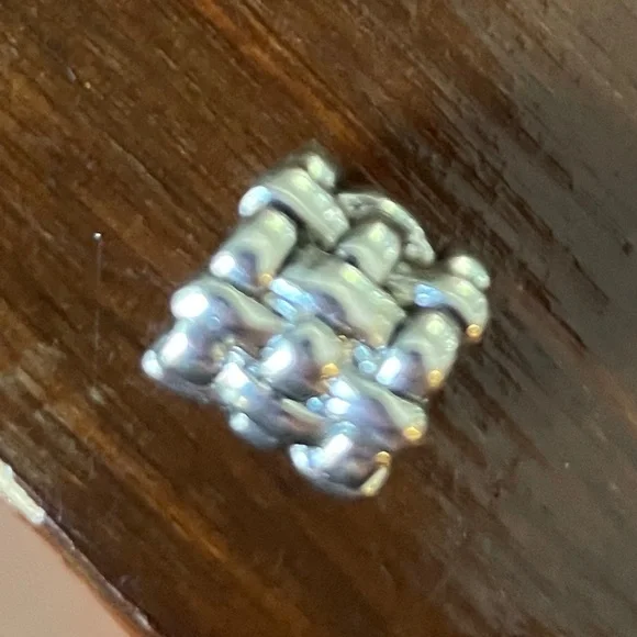 Crosshatch Pandora charm - Picture 2 of 2